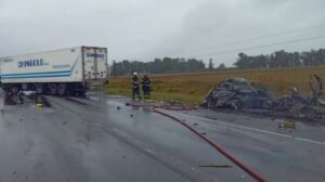 17742295423236759081387984574299