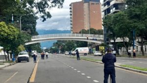 17742825358027992678650970704069